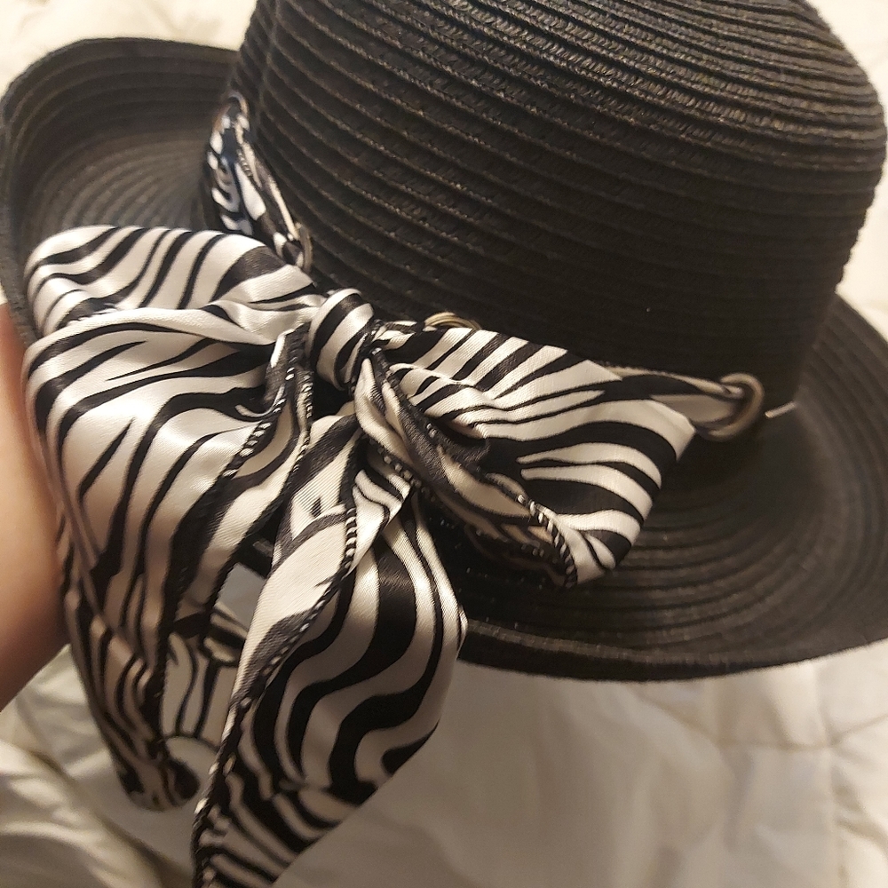 Nwot eby miami paper straw hat w trim 2 bowtie at back one size never worn black
